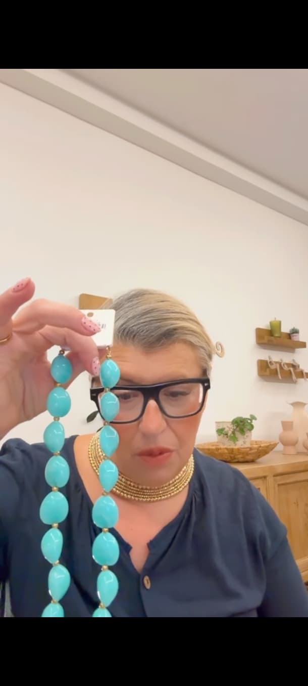 Collares